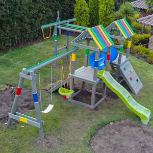 Parques infantiles con ecomadera plástica